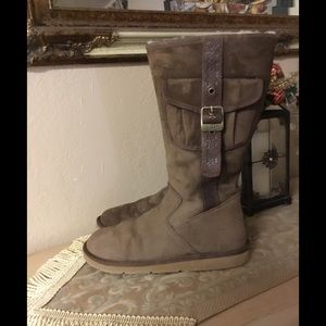 Ugg cargo retro tall brown suede leather sz.10